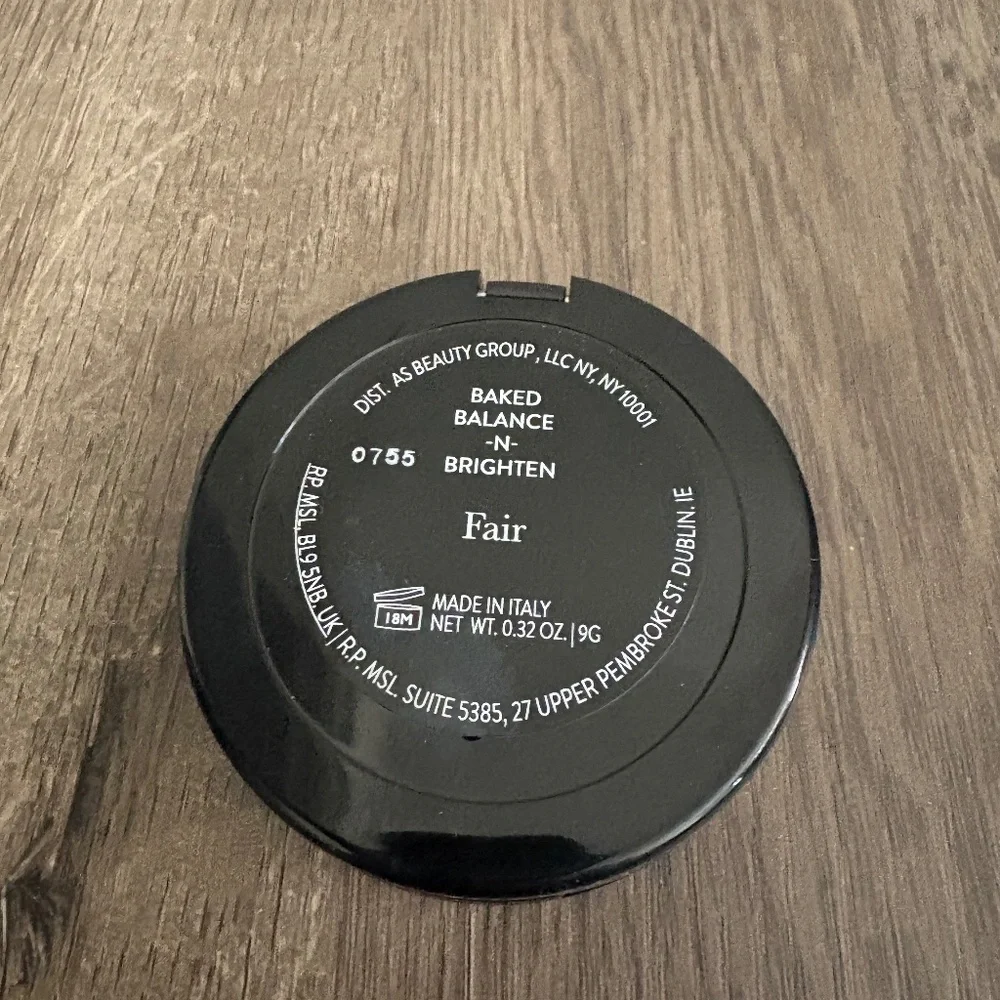 laura geller baked balance n brighten fair used one swipe of it